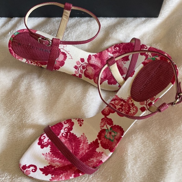 Authentic Burberry Kitten Heels EUC size: 38.5 - Picture 4 of 9